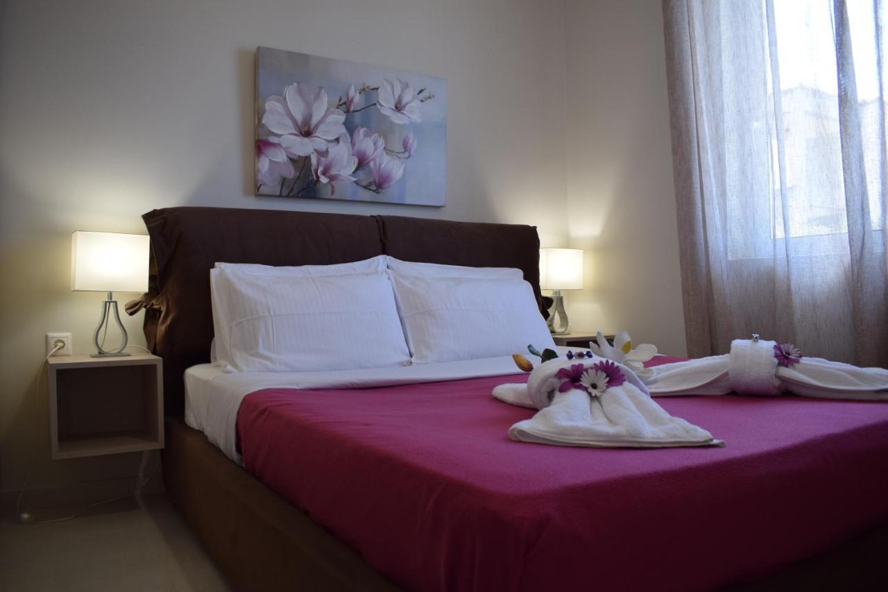 Studio Holiday Kalamata 2 Bagian luar foto