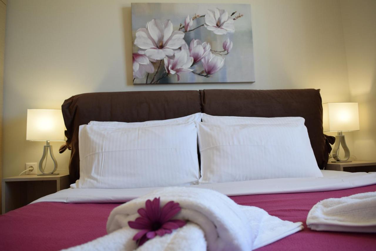 Studio Holiday Kalamata 2 Bagian luar foto