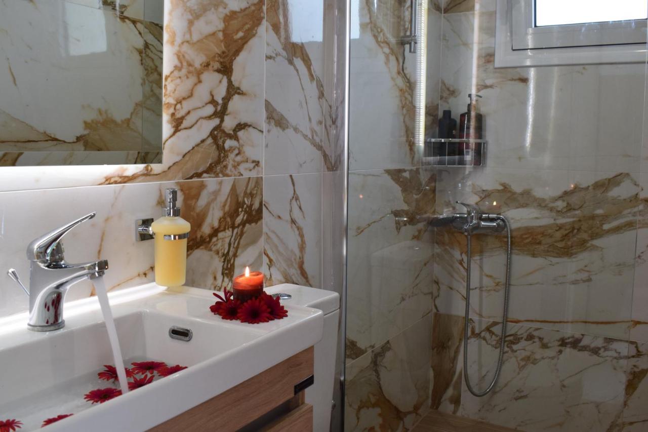 Studio Holiday Kalamata 2 Bagian luar foto