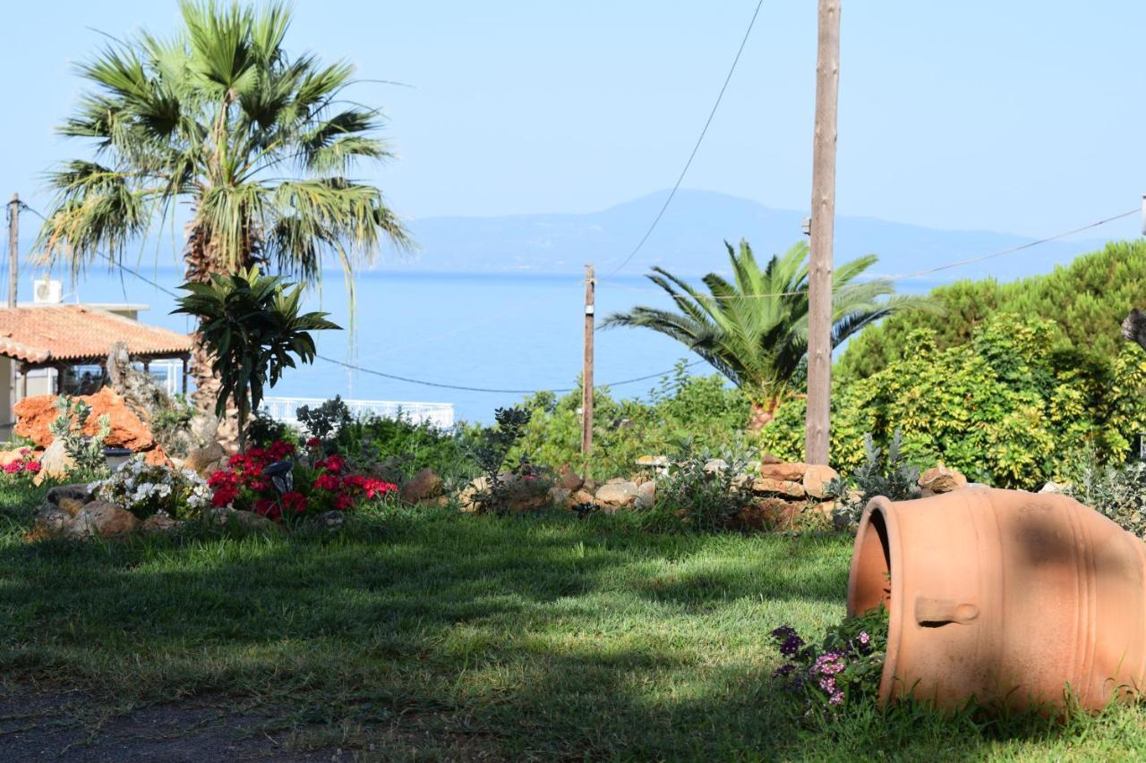 Studio Holiday Kalamata 2 Bagian luar foto