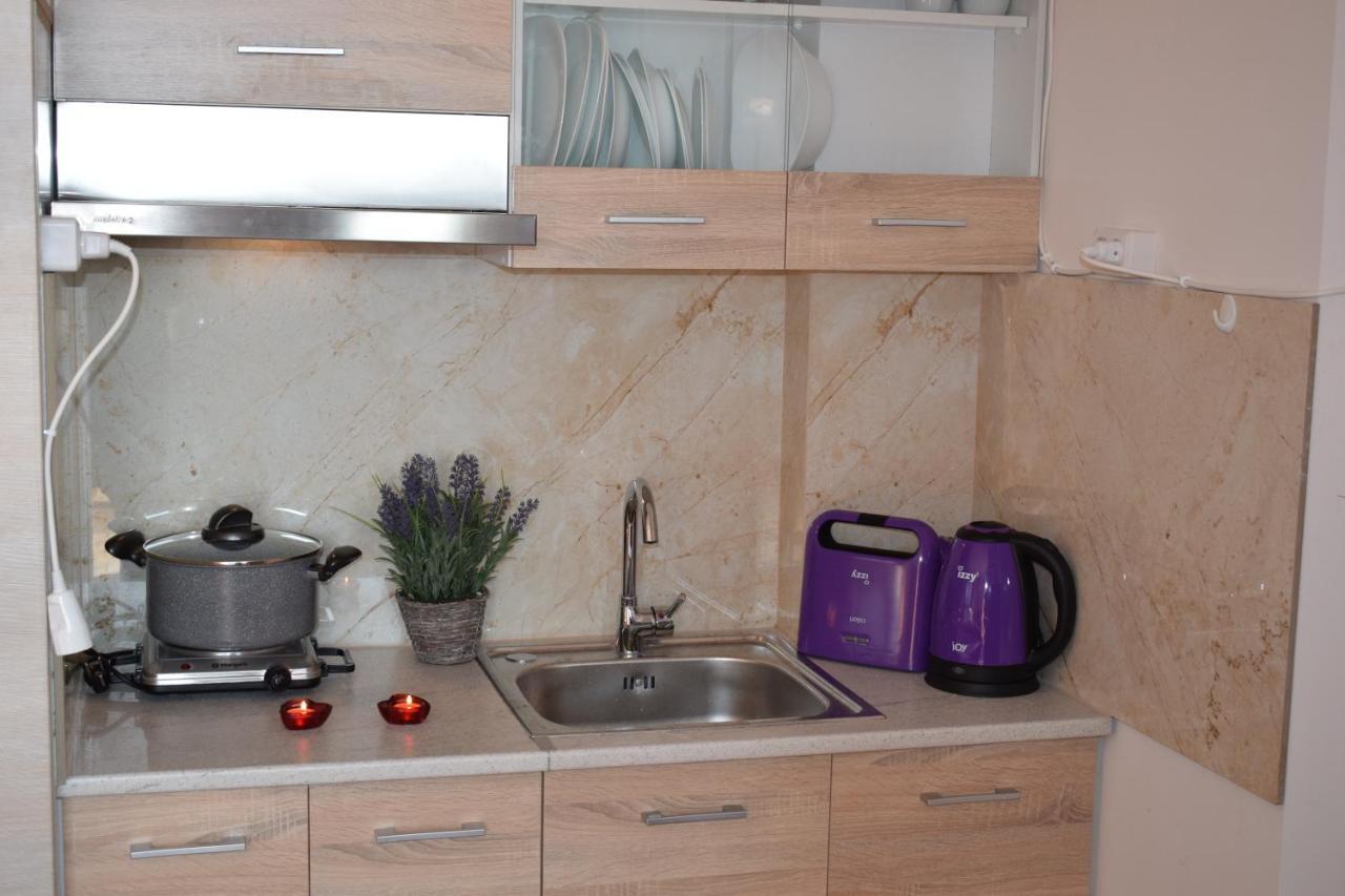Studio Holiday Kalamata 2 Bagian luar foto